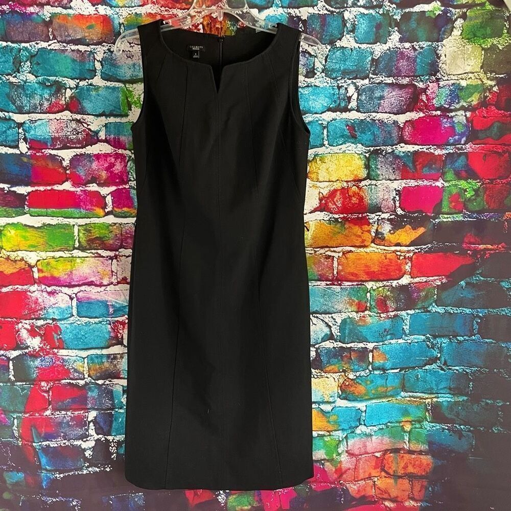 Talbots Black Sleeveless V-Neck Sheath Style Dress Size 6 Lined